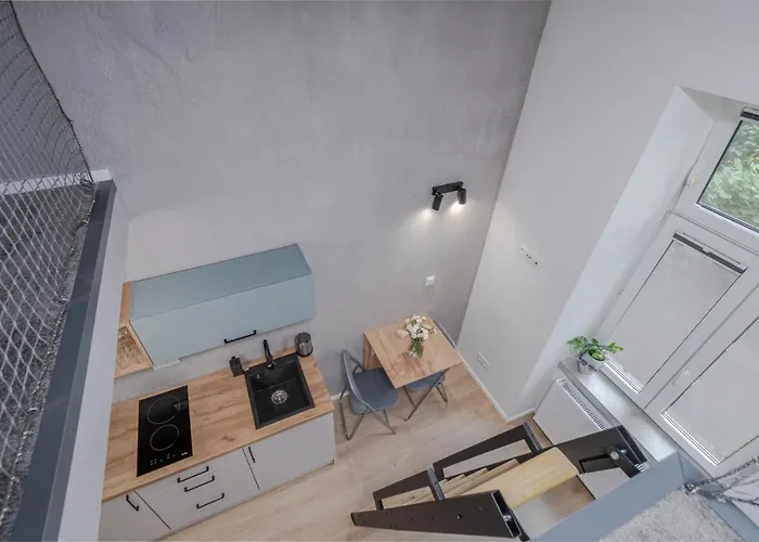 Parkside Fresh Apartments - Old Town Guesthouse - By Upstairs